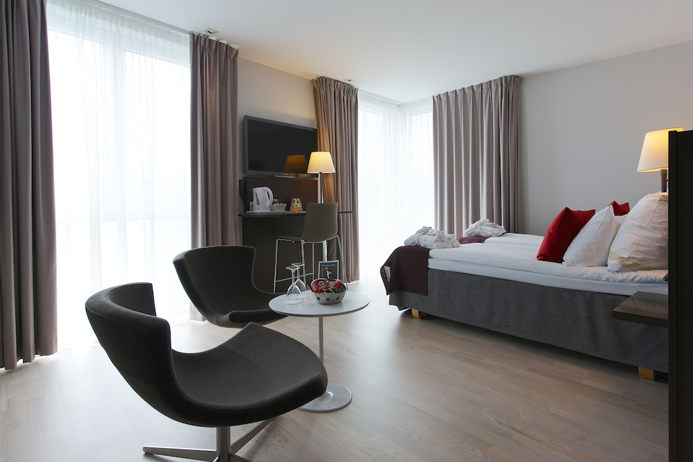 Deluxe Room, 1 Double Bed, Non Smoking - Photo 4