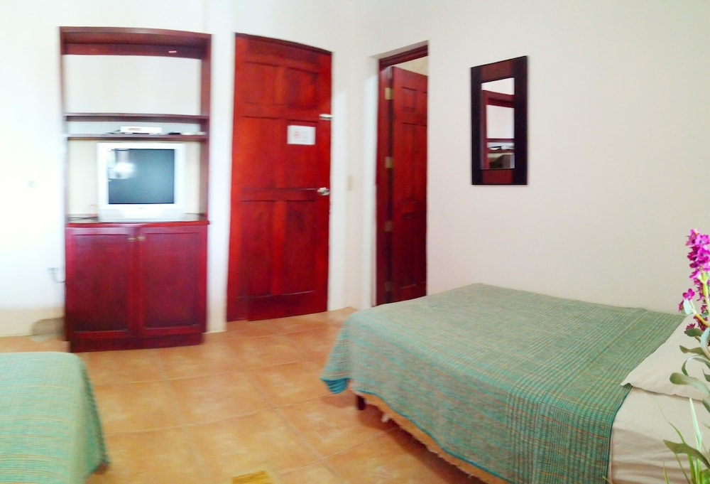 Family Suite, 2 Bedrooms, Mountain View photo 3
