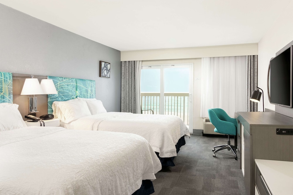 Room, 2 Queen Beds, Non Smoking, Oceanfront - Photo 1