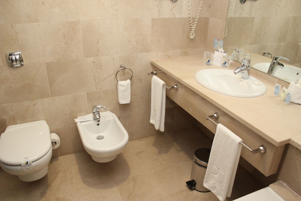 Twin Room, Sea View - Photo 3