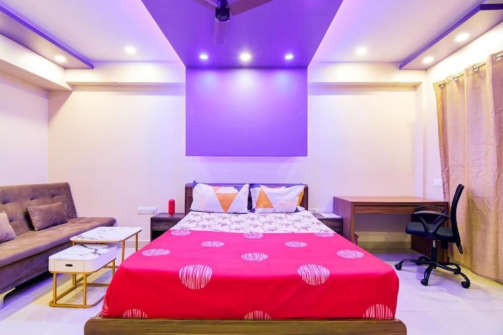 Deluxe Double Room, City View photo 3