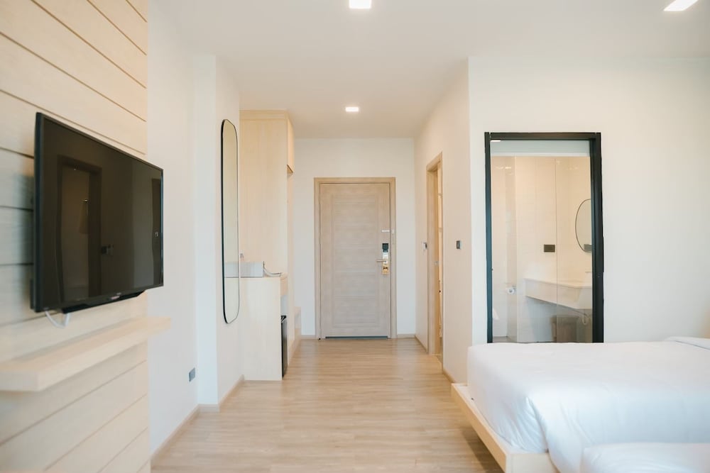 Standard Twin Room - Photo 2
