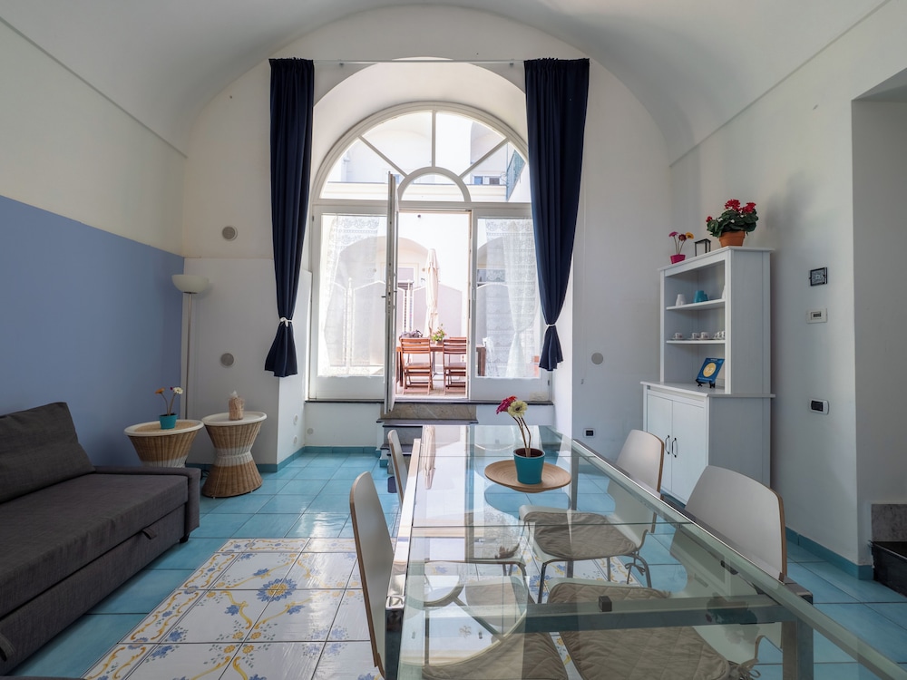 Standard Apartment, 2 Bedrooms, Ground Floor (Leucosia) photo 1