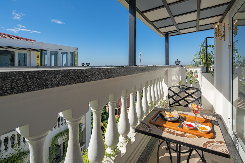 Family Suite, Private Pool - Photo 8