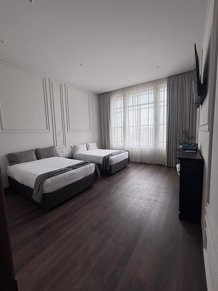 Superior Suite, Resort View