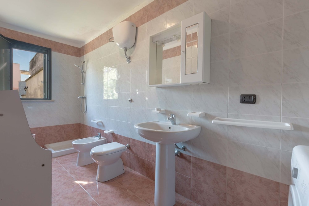 Villa photo 3