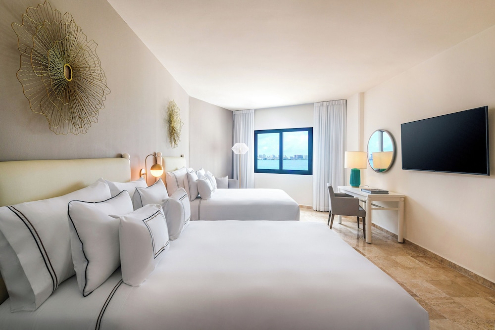 The Level Grand Suite