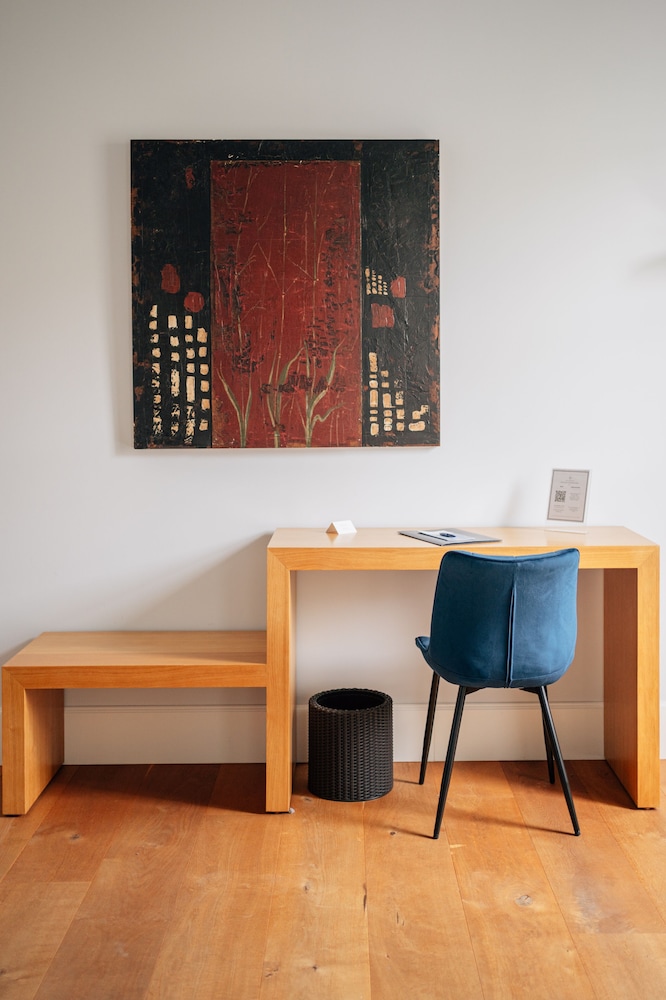 Deluxe Studio Suite - Photo 22
