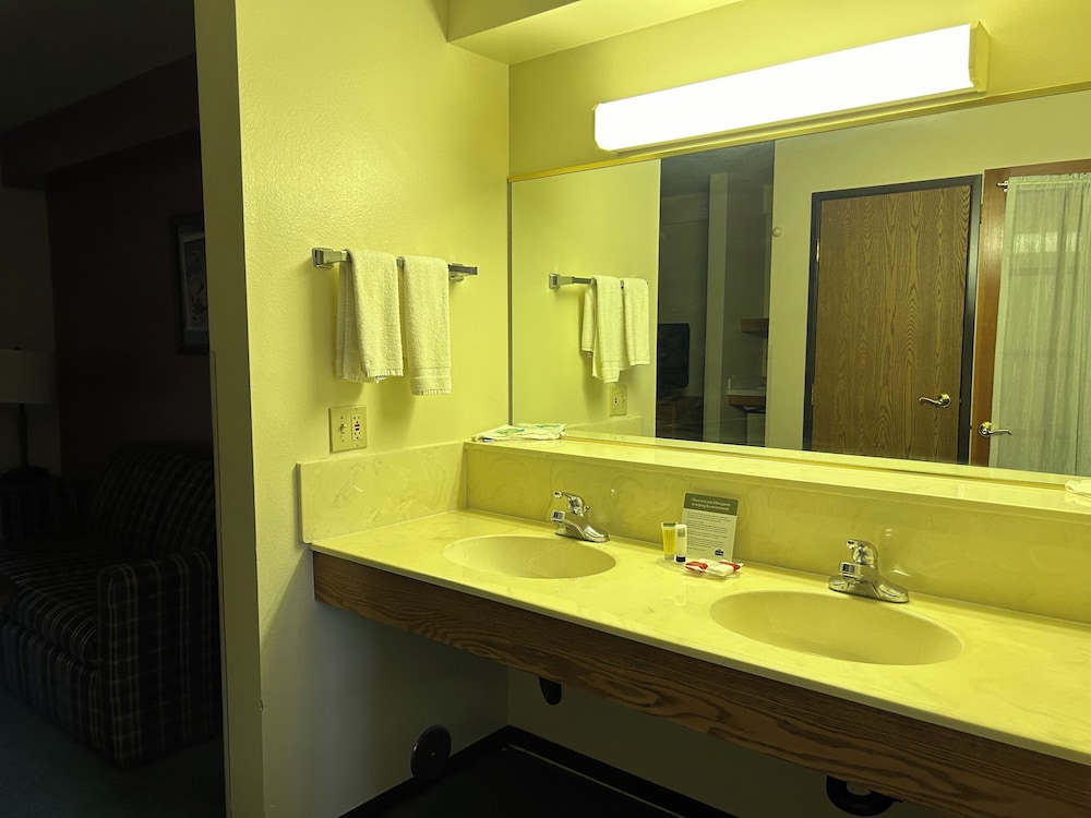 Business Suite photo 2