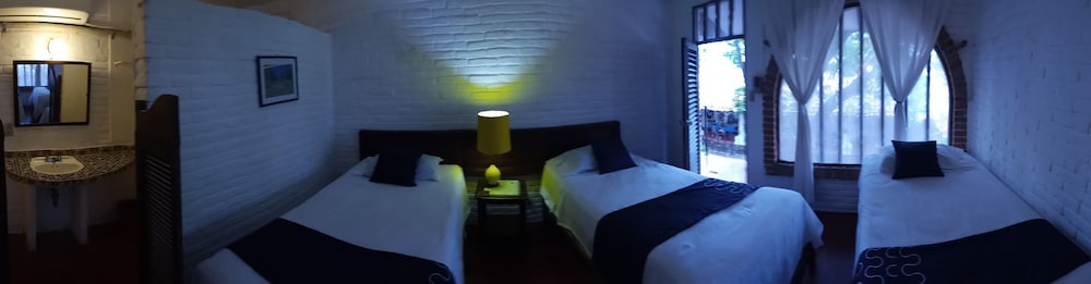Standard Triple Room photo 2