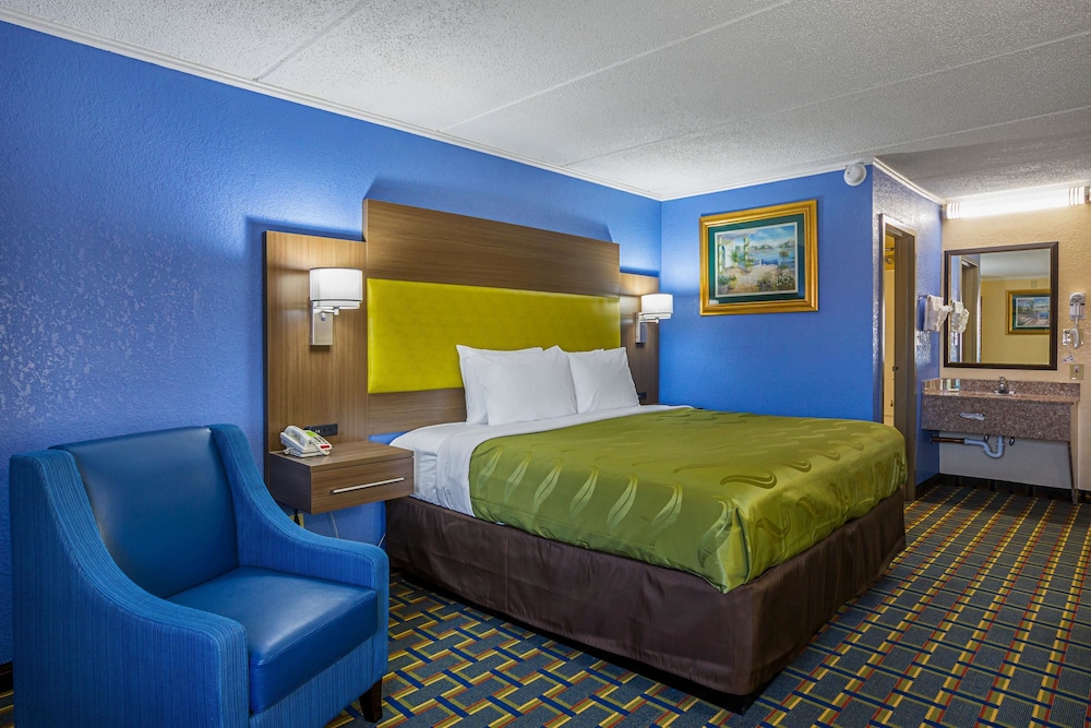 Room, 1 King Bed, Accessible, Non Smoking - Photo 1