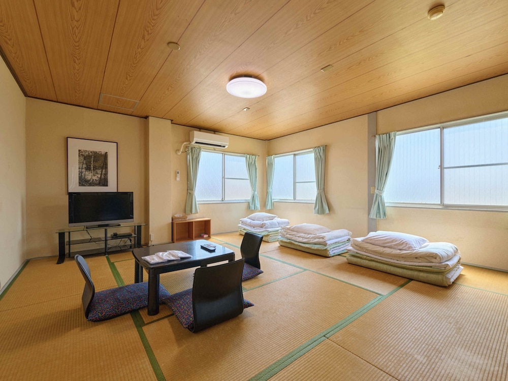 Japanese-style Triple Room, Smoking, Shared Bathroom (for 3 pax) photo 1