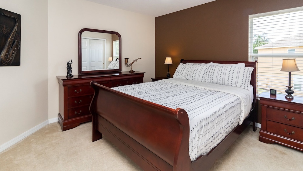 House, Multiple Beds, Pool Access, Pool View (The Ohana house)