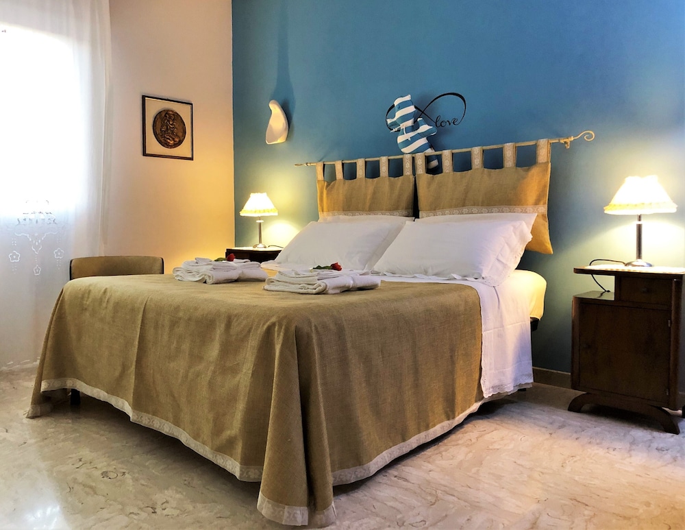 Apartment, 2 Bedrooms, Balcony, Sea View