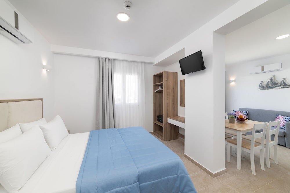 Superior Studio, Sea View