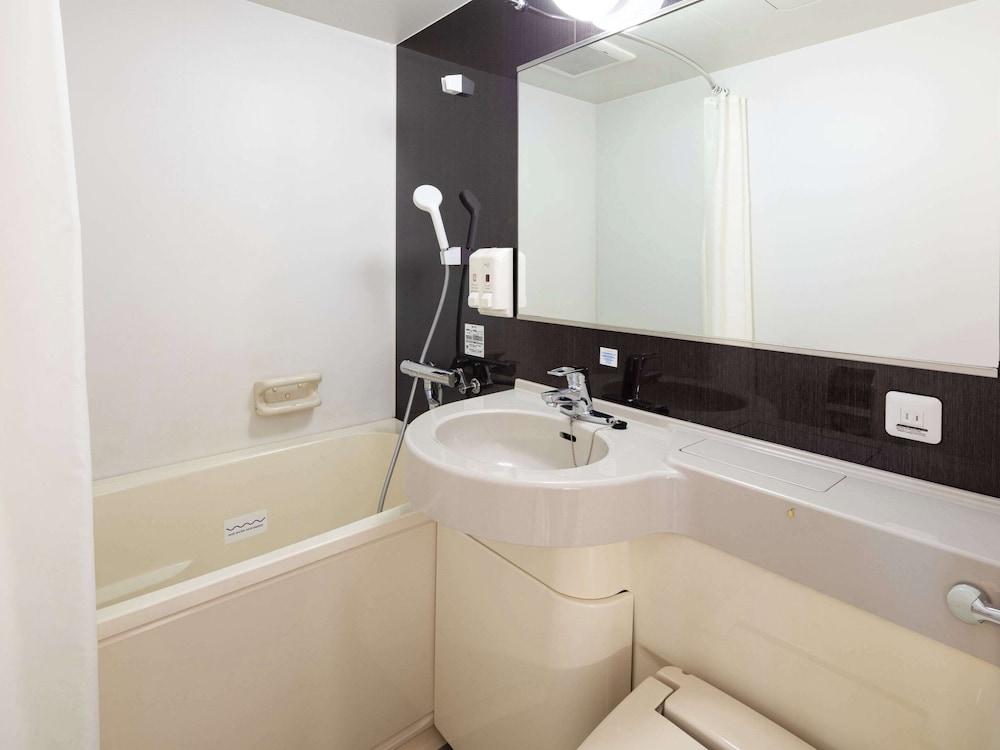 Room, Multiple Beds, Non Smoking - Photo 2