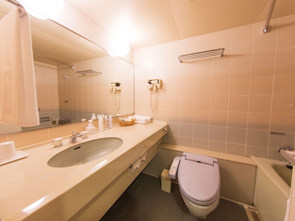 Standard Room, Non Smoking - Photo 4