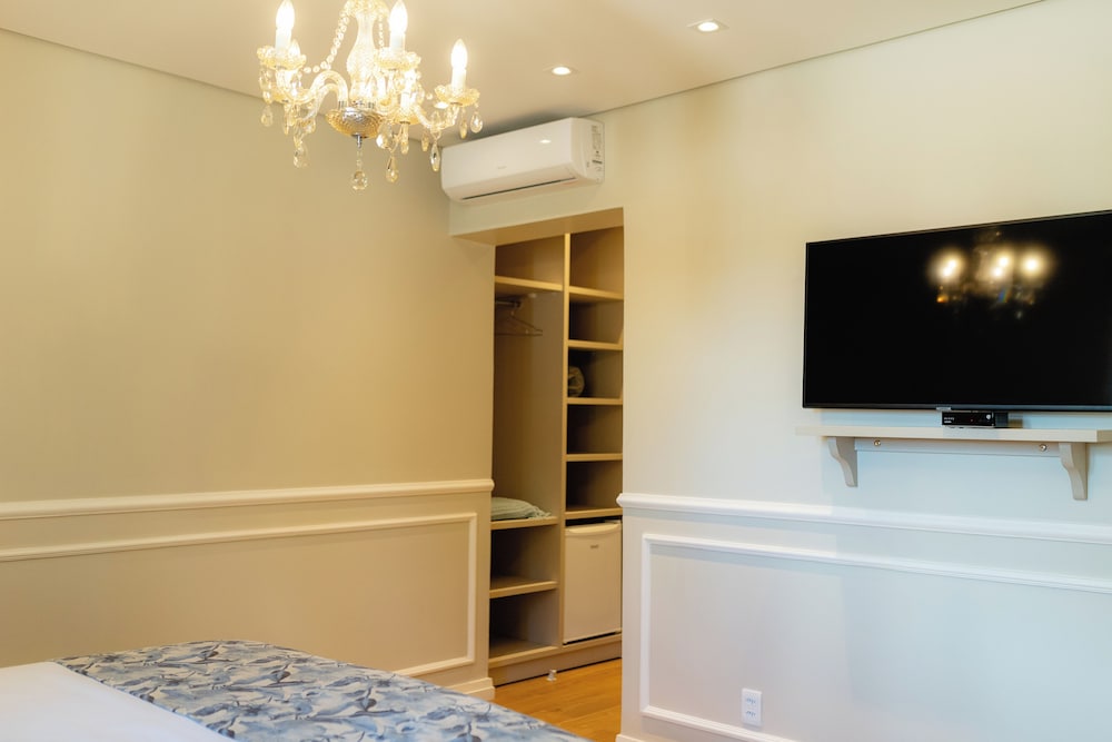 Deluxe Double Room, City View - Photo 20