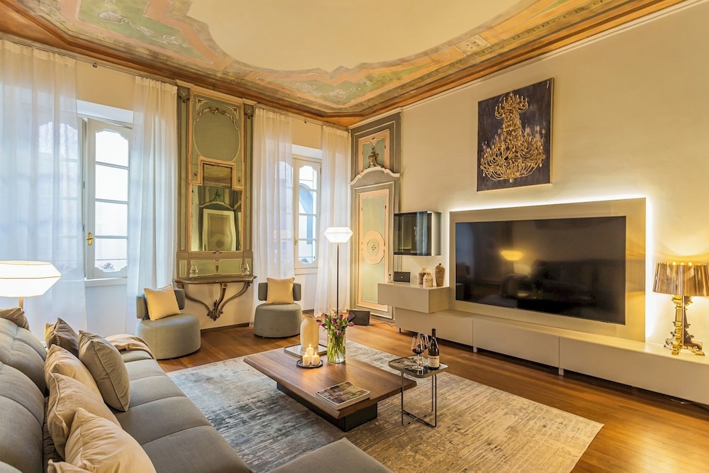 Apartment (2 Bedrooms)