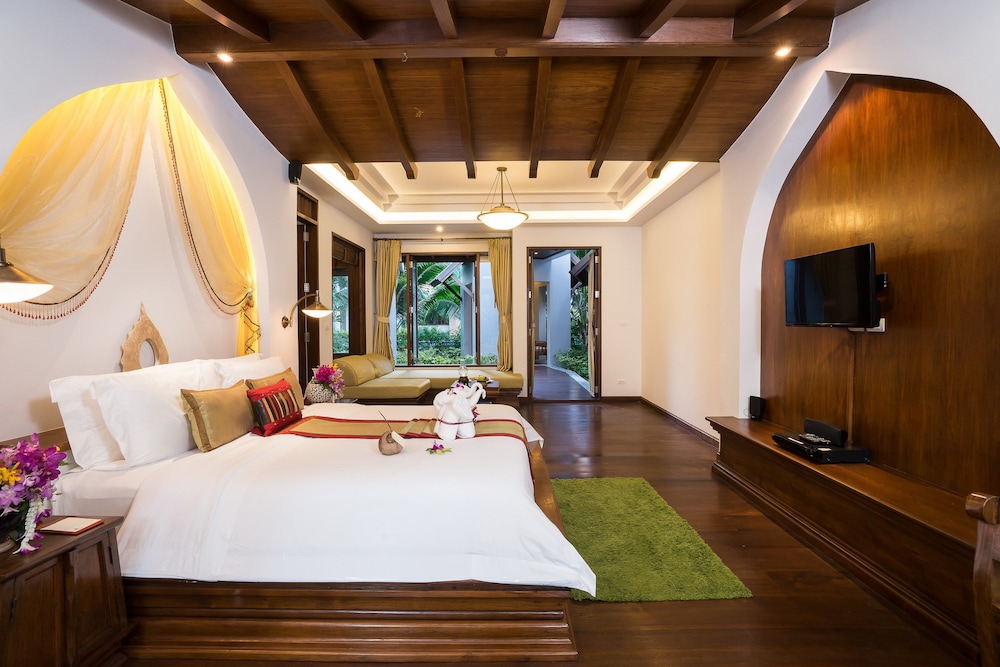Pool Suite Garden View - Photo 2