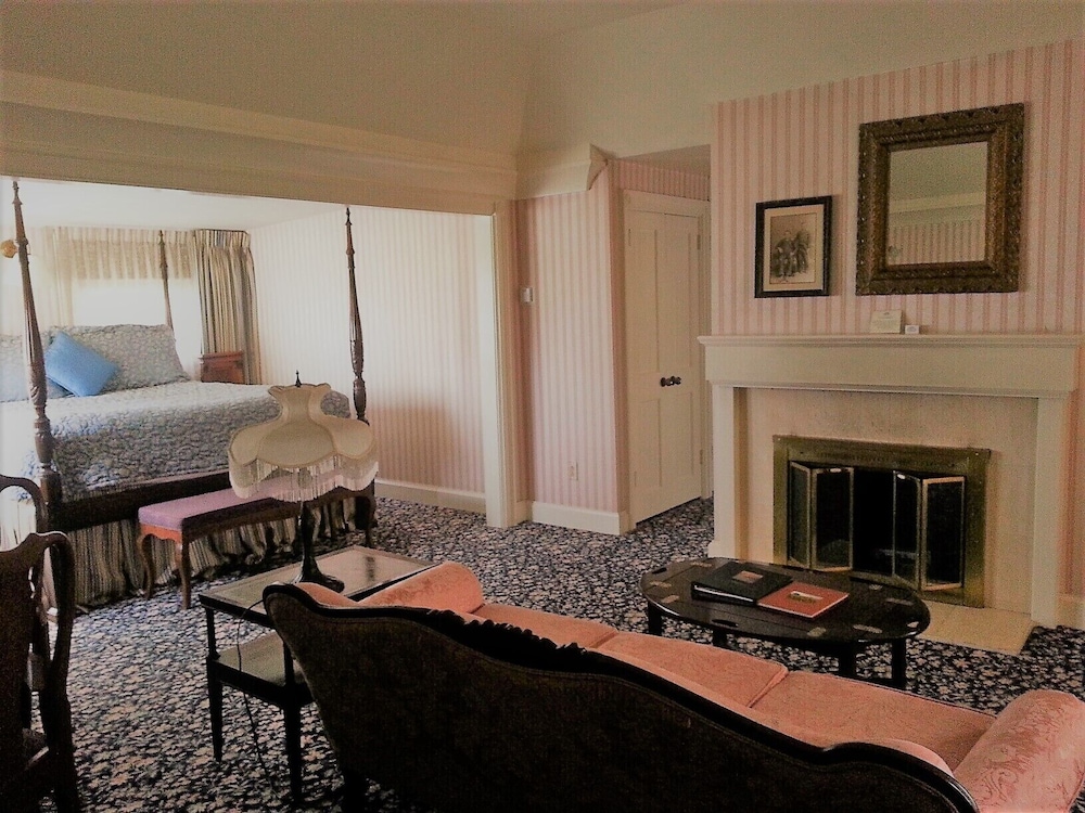 Premium Suite, 1 King Bed, Garden View, Garden Area (Garden Suite)