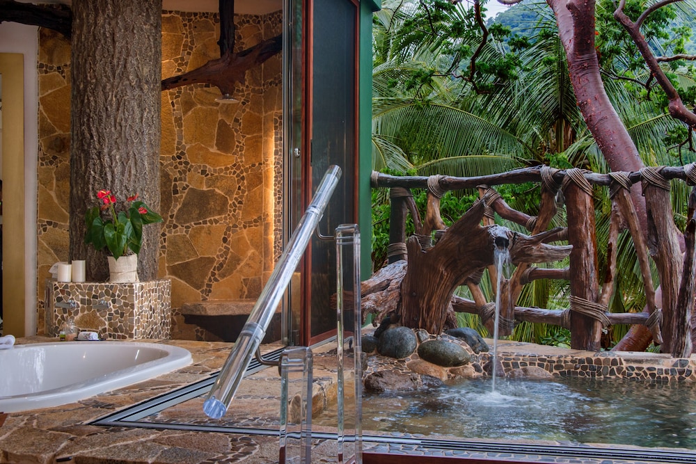 Tree Love Nest-ocean View