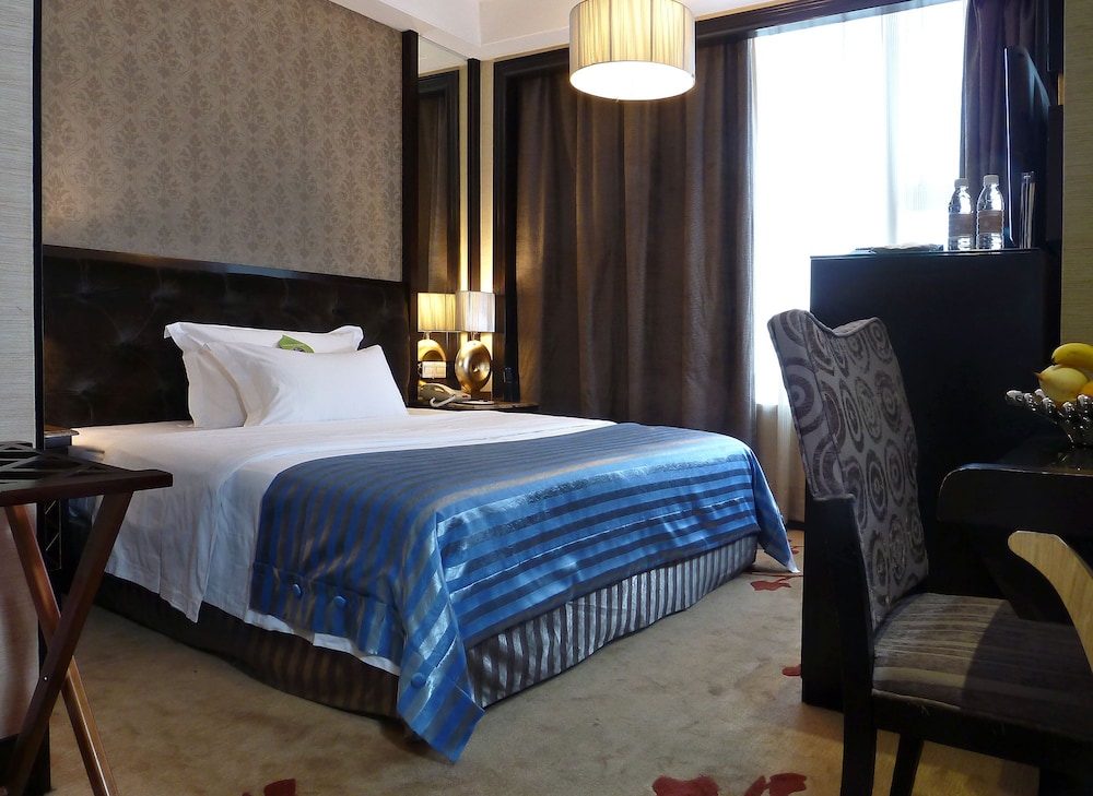 Economy Room