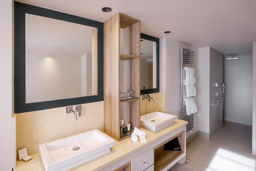 Elegance Suite photo 2