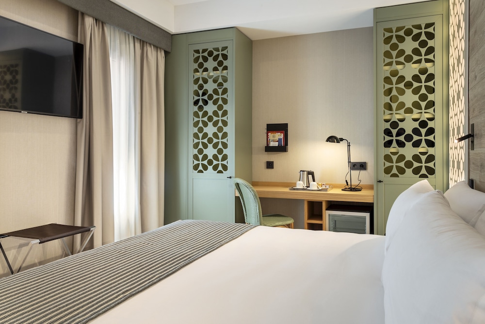 Premium Room (Single Use) - Photo 2