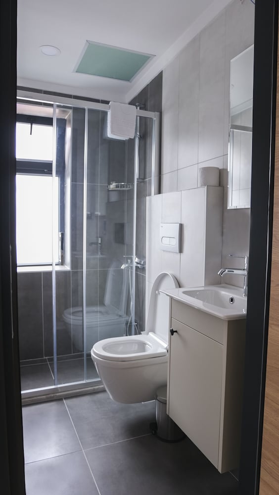 Standard Double Room - Photo 6