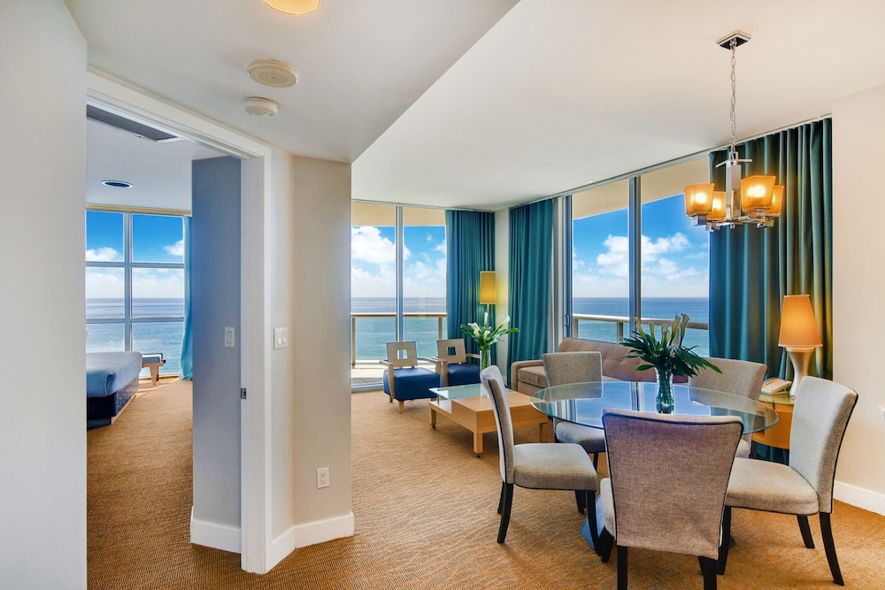 Luxury Penthouse, 2 Bedrooms, Ocean View, Beachfront - Photo 5