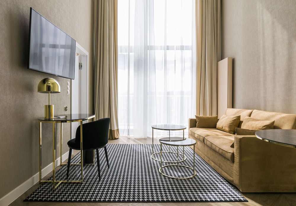 Suite, 1 Bedroom, Balcony