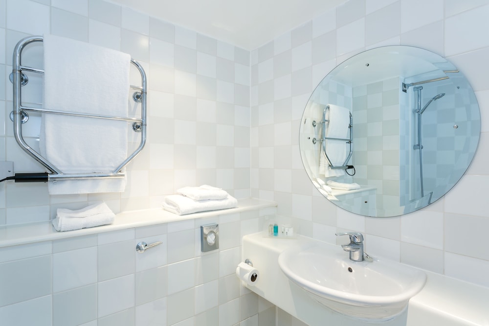 Premium Room, 1 King Bed (Super King) - Photo 6