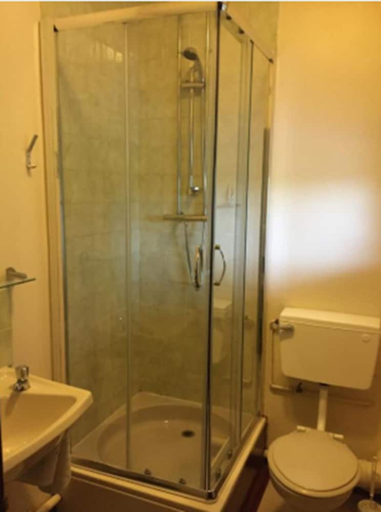 Budget Single Room photo 2