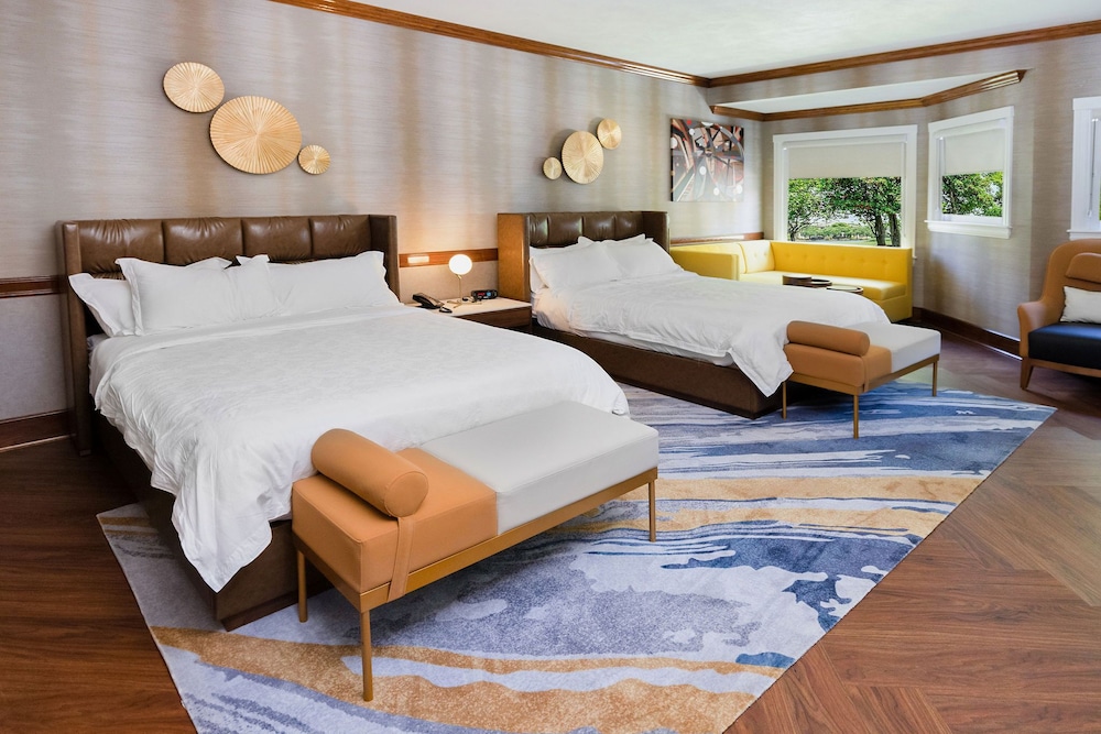Deluxe Room, 2 Queen Beds, Accessible