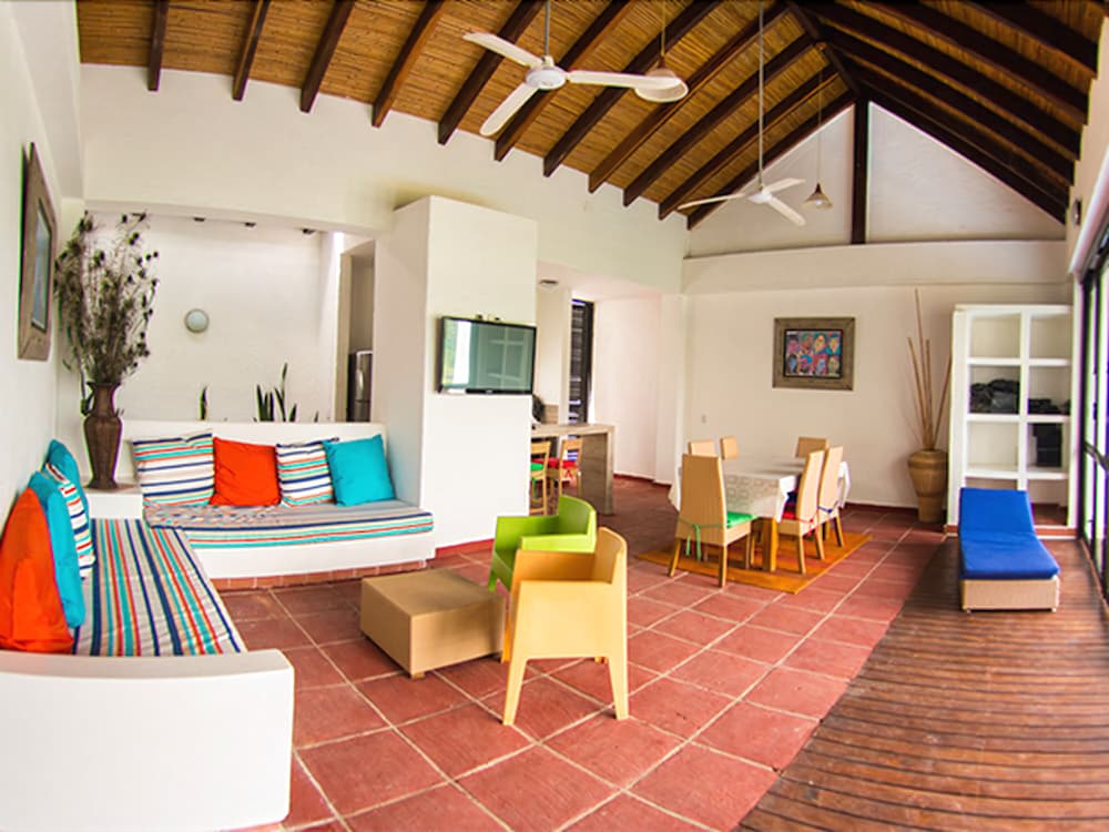Exclusive Villa, 3 Bedrooms photo 3