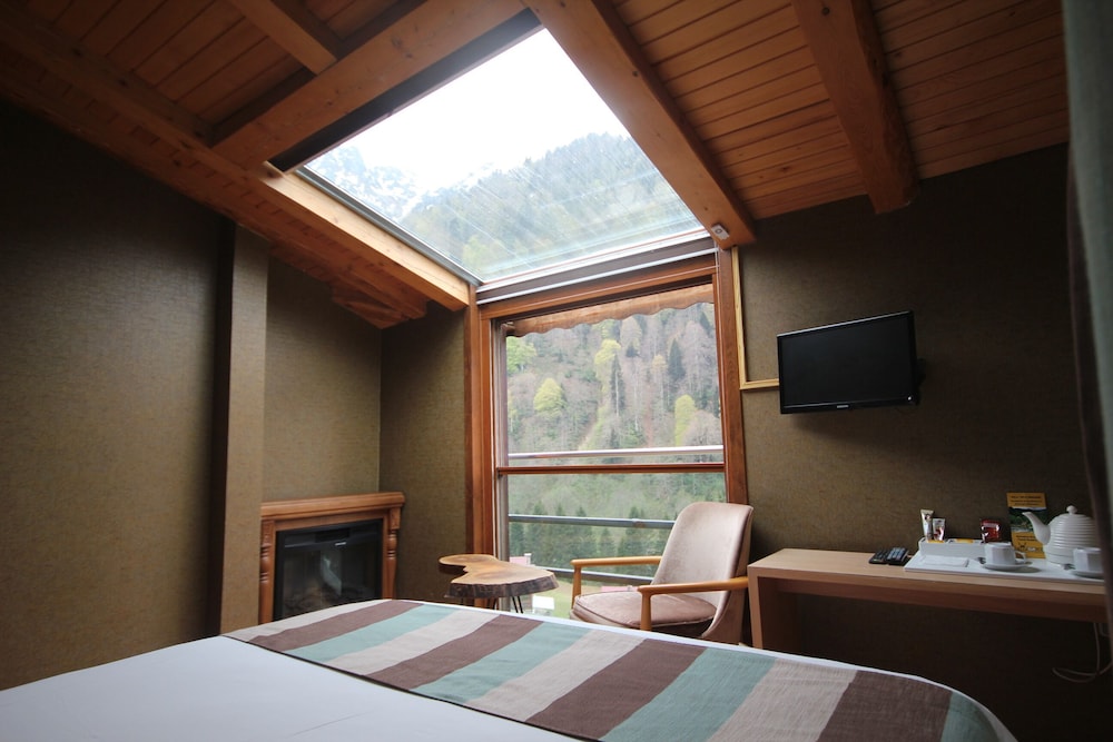 Honeymoon Double Room photo 2