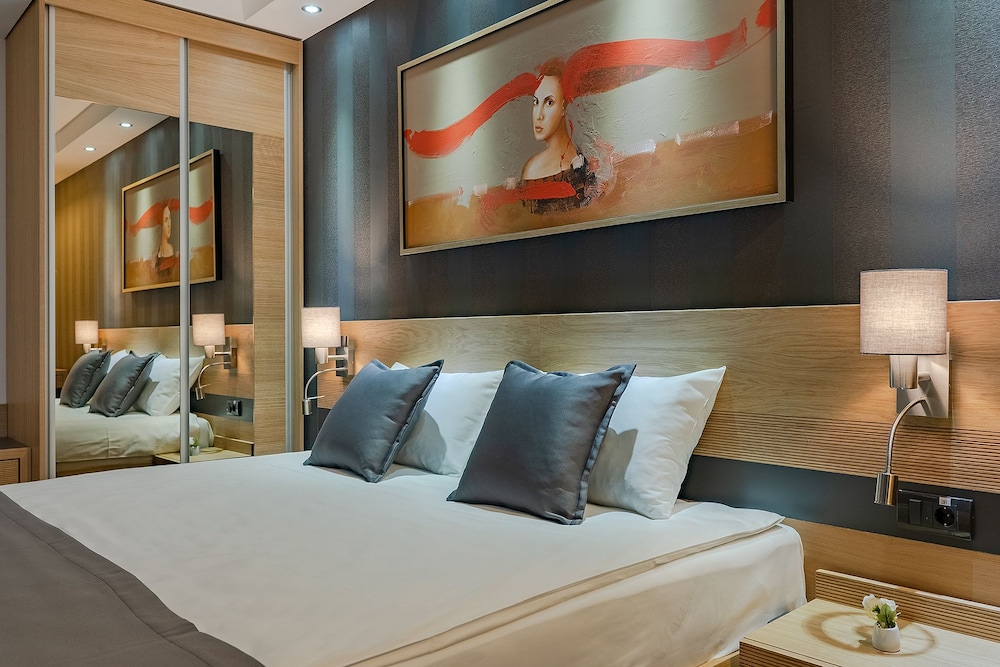 Superior Double Room, Accessible photo 2