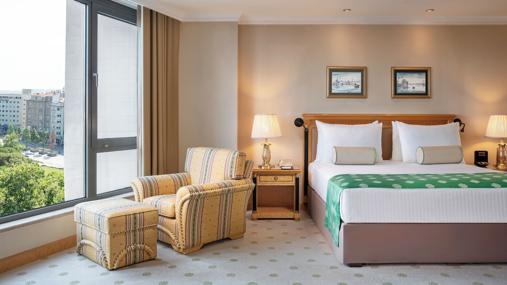Grand Suite, Smoking, Sea View (Presidential)