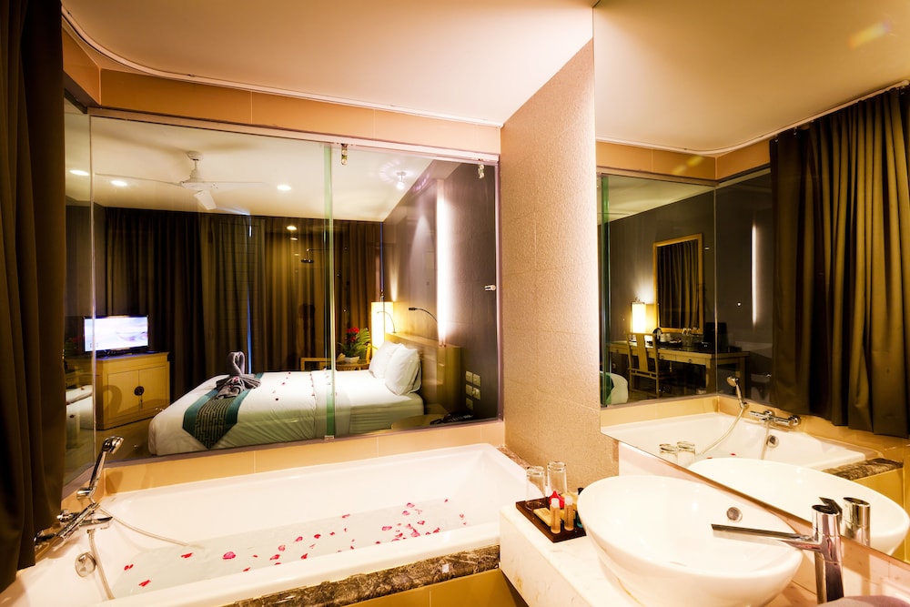 Superior room (No view) photo 2