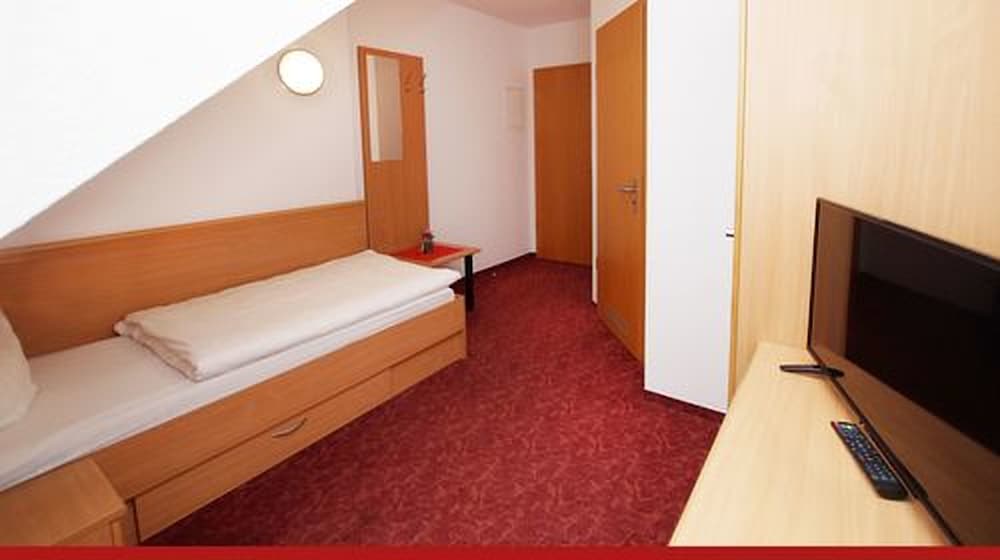 Basic Single Room
