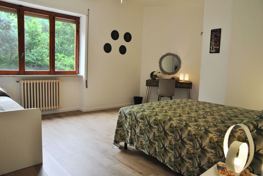 House, 3 Bedrooms, Smoking, Balcony photo 1