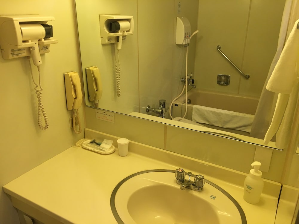 Semi-Double Room, Non-Smoking  (Large Single Bed) - Photo 10