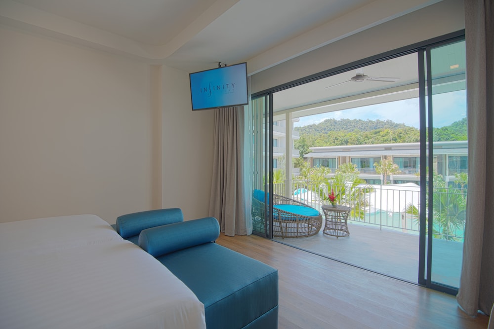Premier Double or Twin Room, Pool View - Photo 1