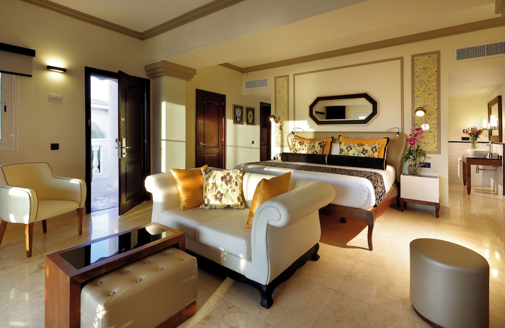 Romance Villa Suite Ocean View