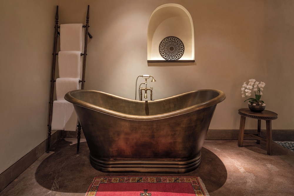 Suite, 1 King Bed (Al Bati Heritage Suite) photo 3