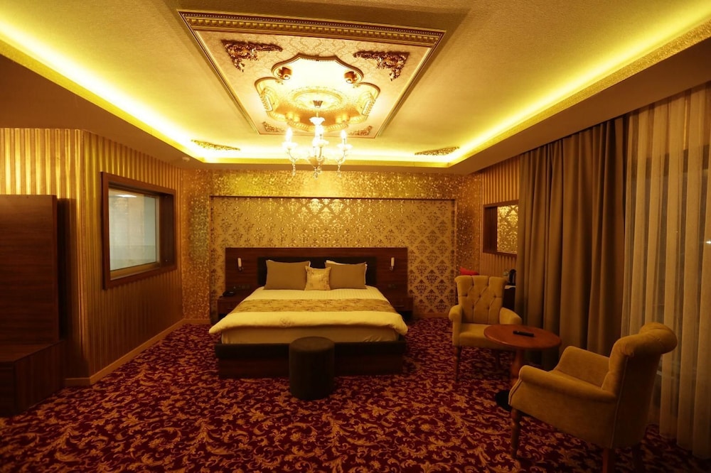 Presidential Suite, City View