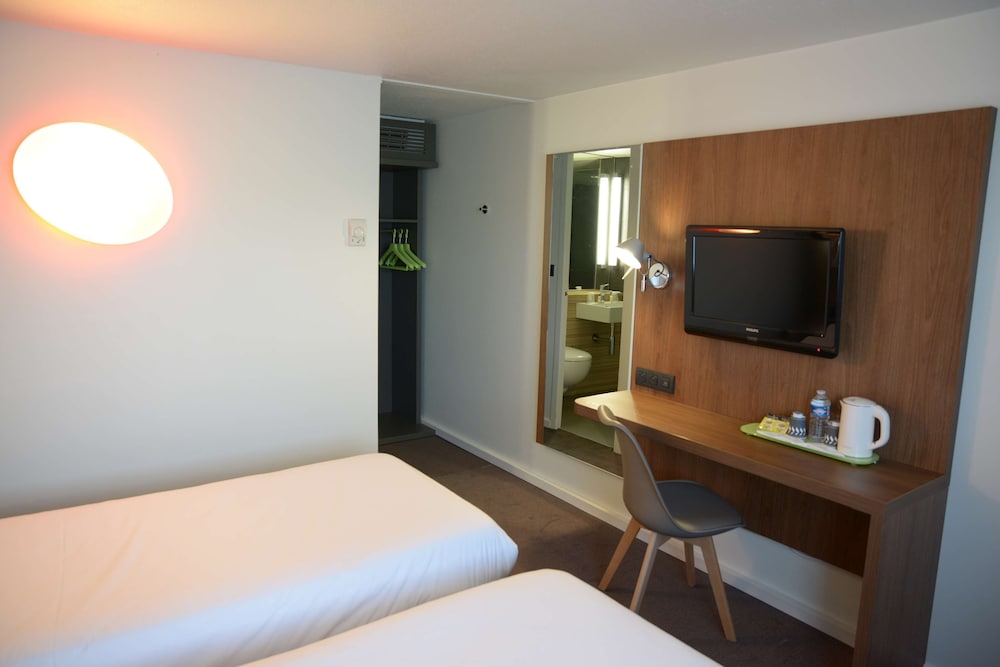 Standard Room, 1 Double Bed photo 2