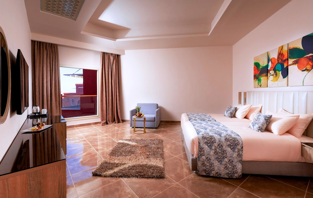 Deluxe Double or Twin Room, Garden View - Photo 1