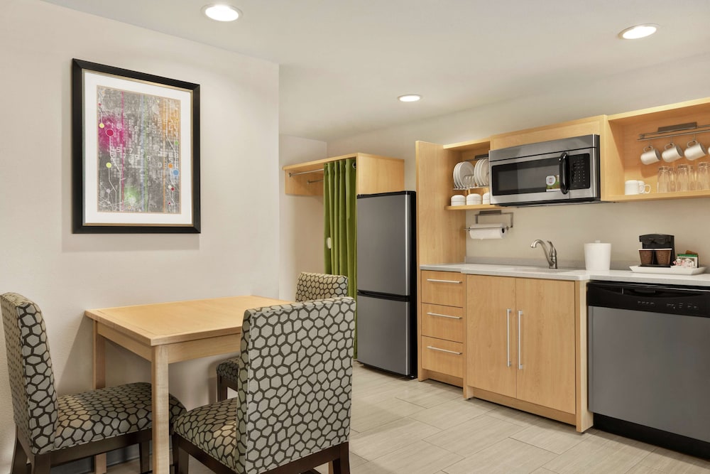 Suite, 1 King Bed, Non Smoking